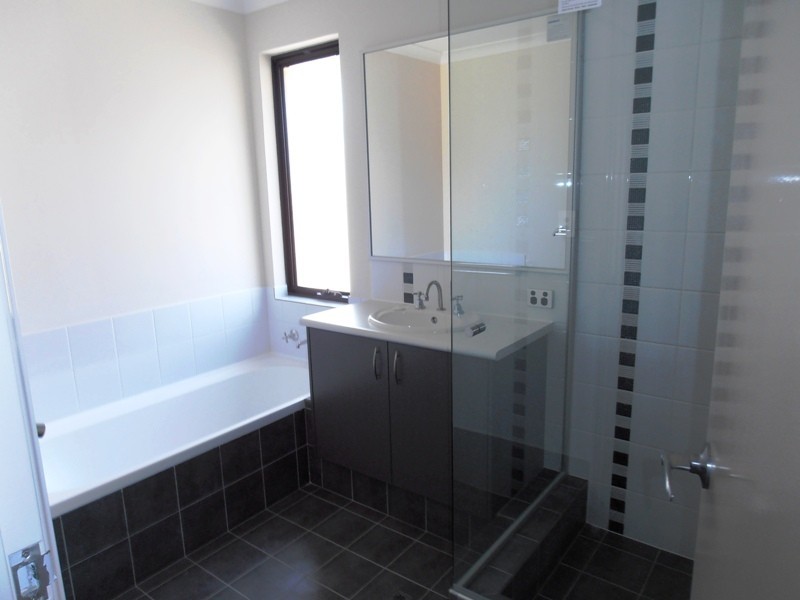 2/146  Knutsford Avenue, Rivervale WA 6103