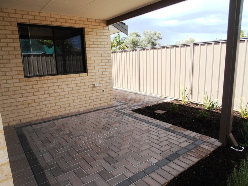 2/146  Knutsford Avenue, Rivervale WA 6103