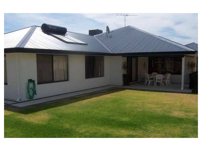 36 Baycliff Turn, Waikiki WA 6169