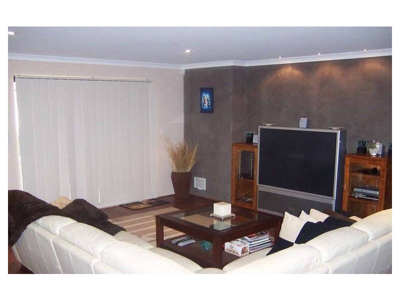 36 Baycliff Turn, Waikiki WA 6169