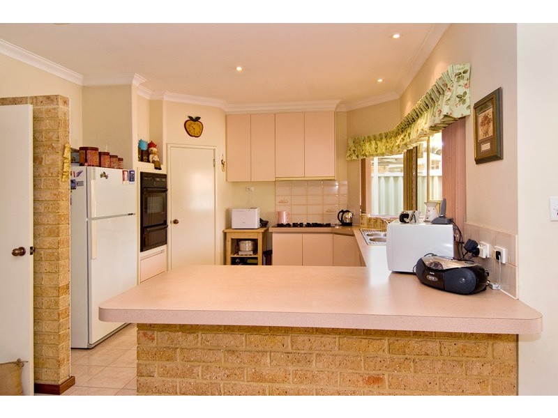 12 doneraile court, Waterford WA 6152