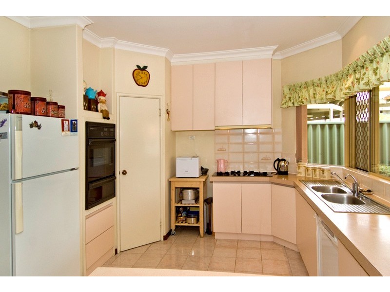 12 doneraile court, Waterford WA 6152