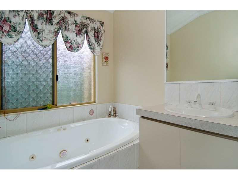 12 doneraile court, Waterford WA 6152