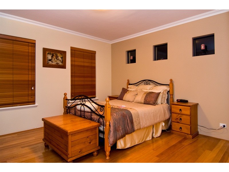 62 Stonewall Circuit, Landsdale WA 6065