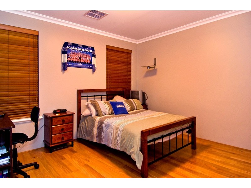 62 Stonewall Circuit, Landsdale WA 6065