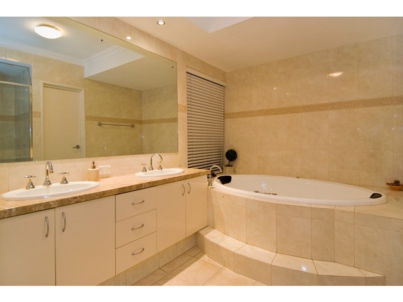 62 Stonewall Circuit, Landsdale WA 6065