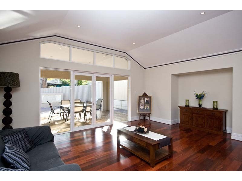 22 Parker Street, Bassendean WA 6054