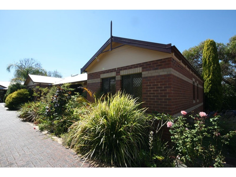 8/8 Garnsworthy, Bassendean WA 6054