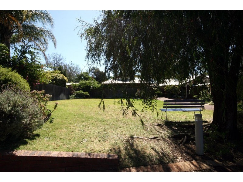 8/8 Garnsworthy, Bassendean WA 6054