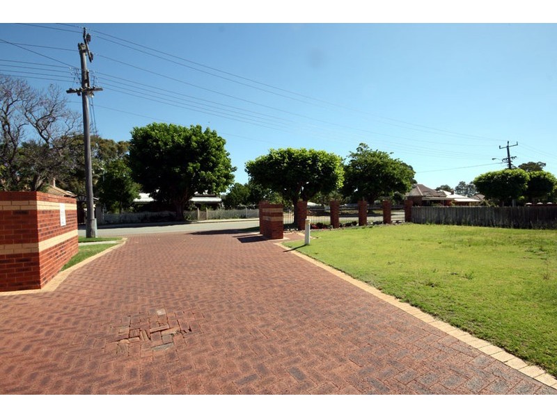 8/8 Garnsworthy, Bassendean WA 6054