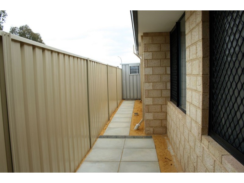 26 Hodges Street, Middle Swan WA 6056