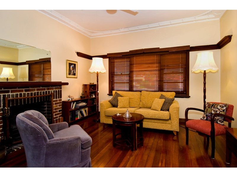 126 Essex Street, Wembley WA 6014