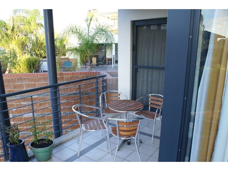 14/1 Stirling Street, South Perth WA 6151