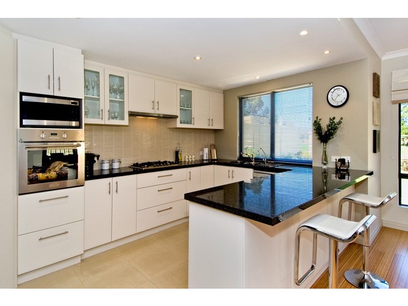 41 Kooralbyn Valley Crescent, Jandakot WA 6164