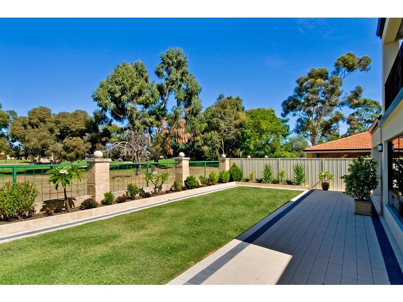 41 Kooralbyn Valley Crescent, Jandakot WA 6164