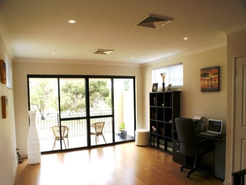 41 Kooralbyn Valley Crescent, Jandakot WA 6164