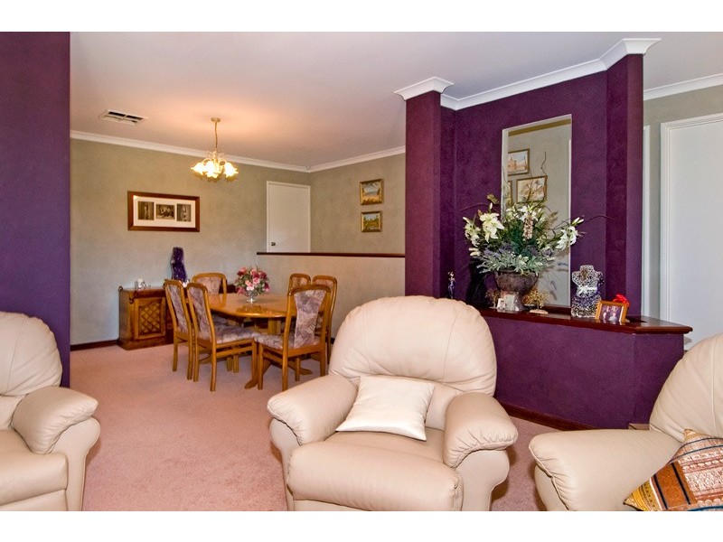 11 Oporto Rise, Coogee WA 6166