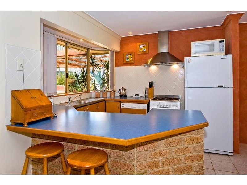 92 Meller Road, Bibra Lake WA 6163