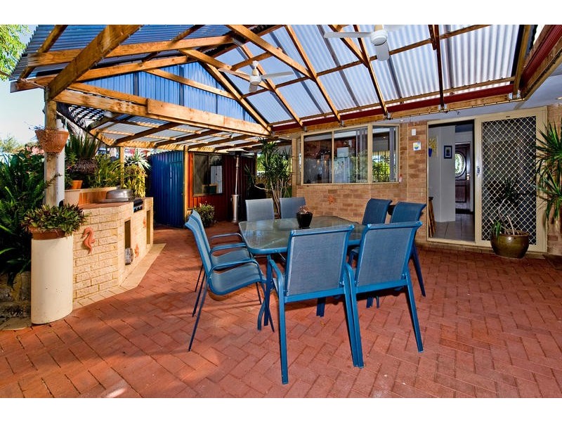 92 Meller Road, Bibra Lake WA 6163