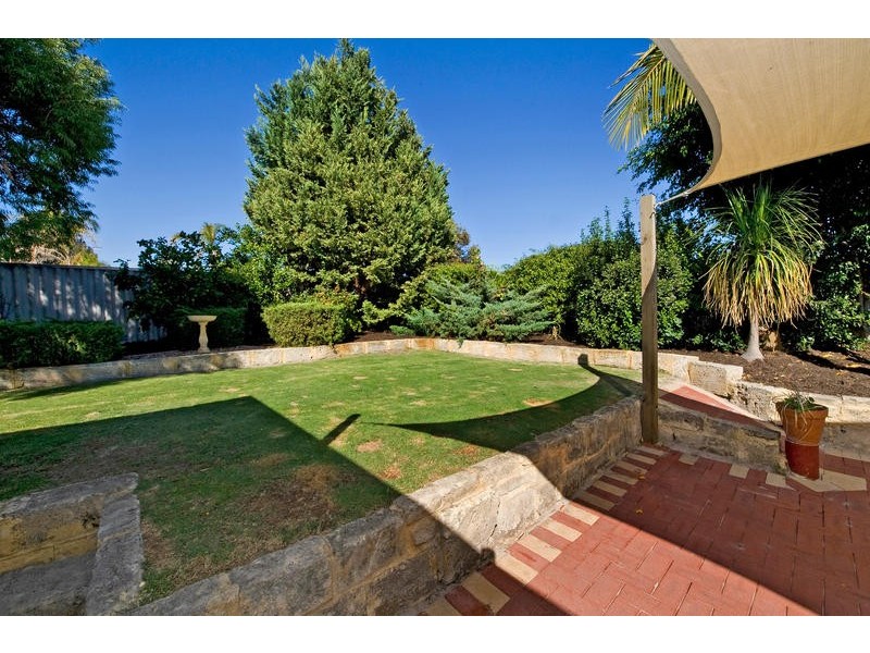 92 Meller Road, Bibra Lake WA 6163