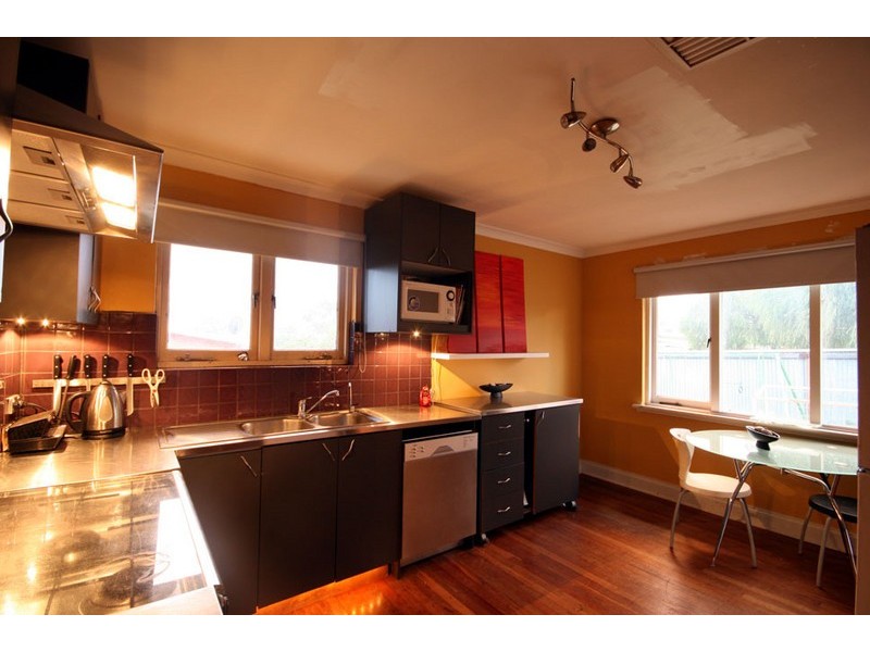 8 Gamage Way, Lockridge WA 6054