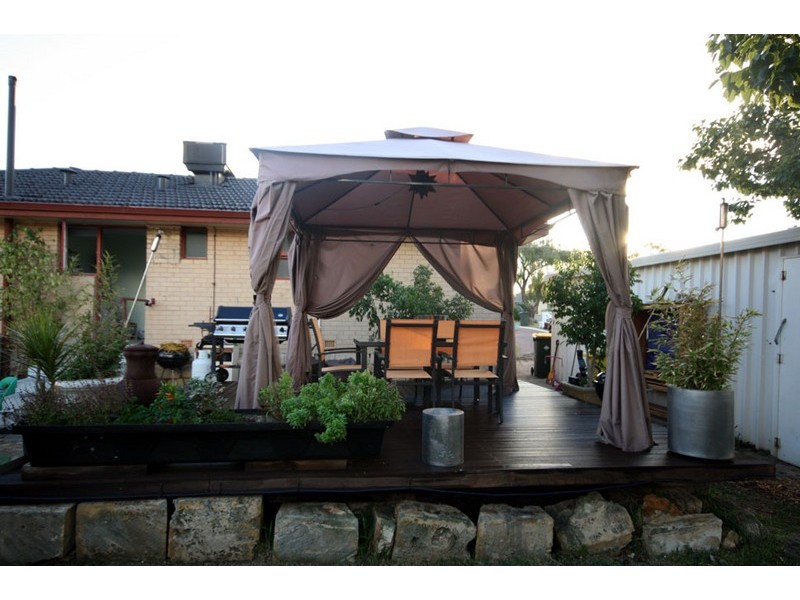 8 Gamage Way, Lockridge WA 6054