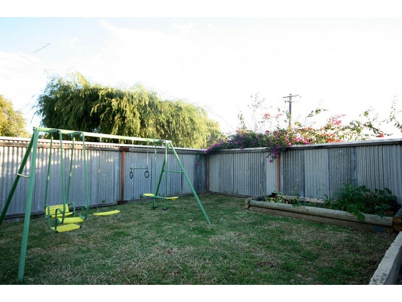 8 Gamage Way, Lockridge WA 6054