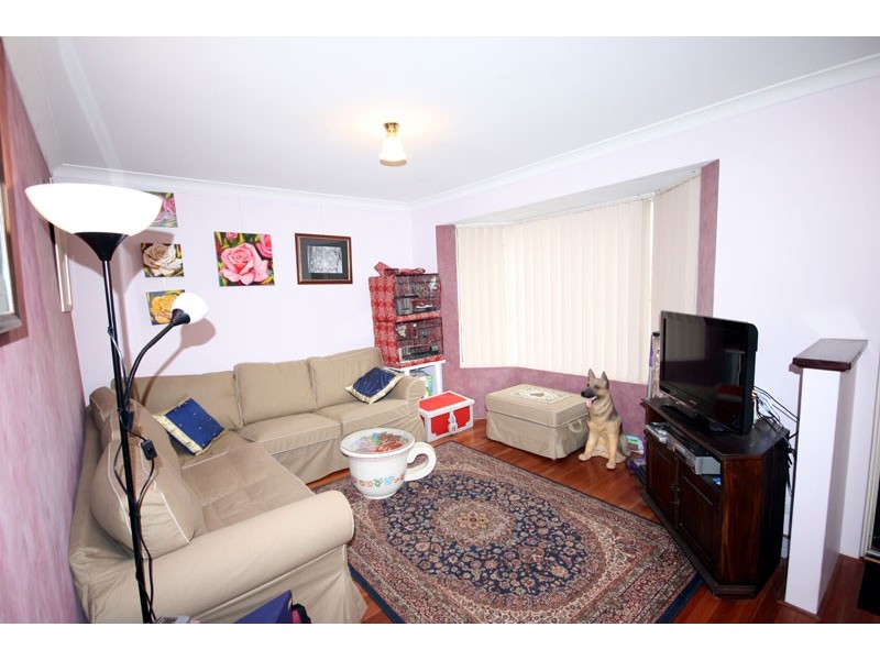 8 Jitti Court, South Guildford WA 6055