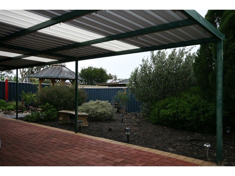 8 Jitti Court, South Guildford WA 6055