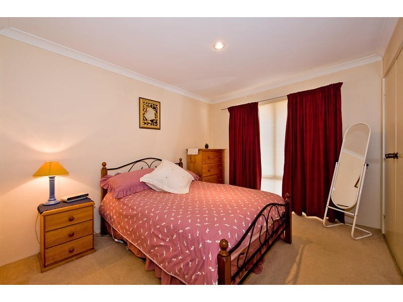 17/68 Tribute Street East, Shelley WA 6148