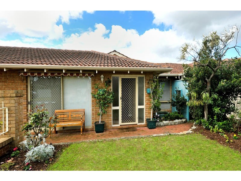 4 Gairloch Street, Applecross WA 6153