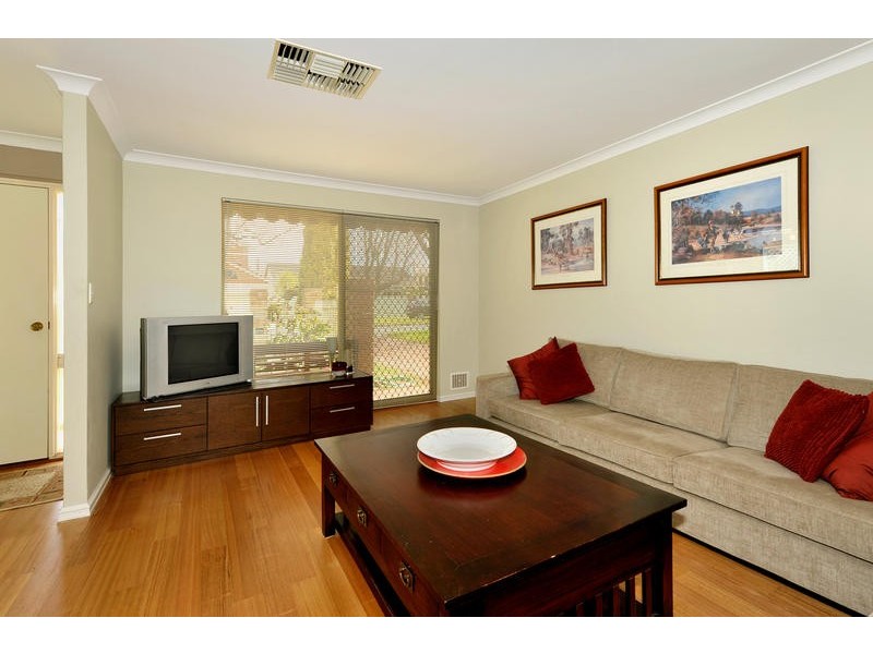 4 Gairloch Street, Applecross WA 6153