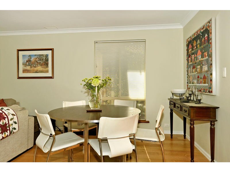 4 Gairloch Street, Applecross WA 6153