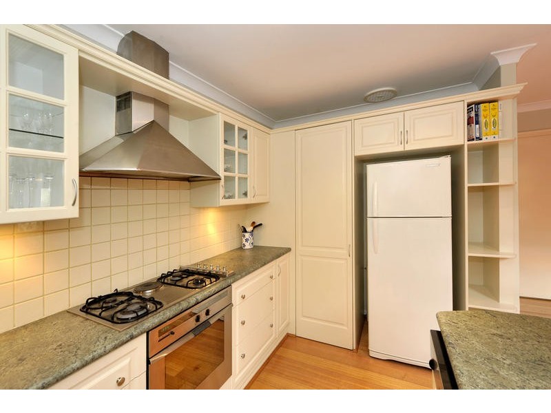 4 Gairloch Street, Applecross WA 6153