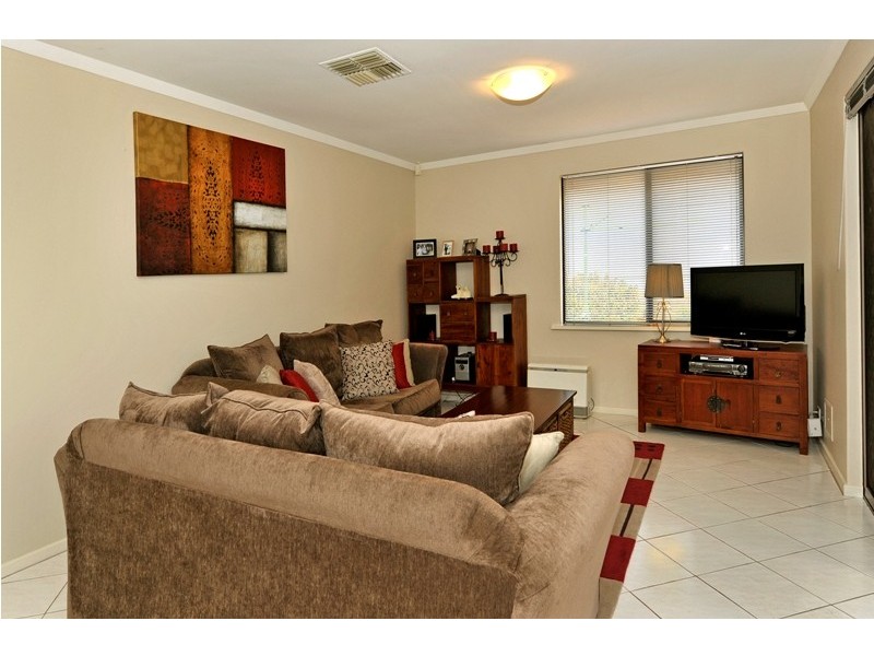 22 Hartfield Crescent, Leeming WA 6149