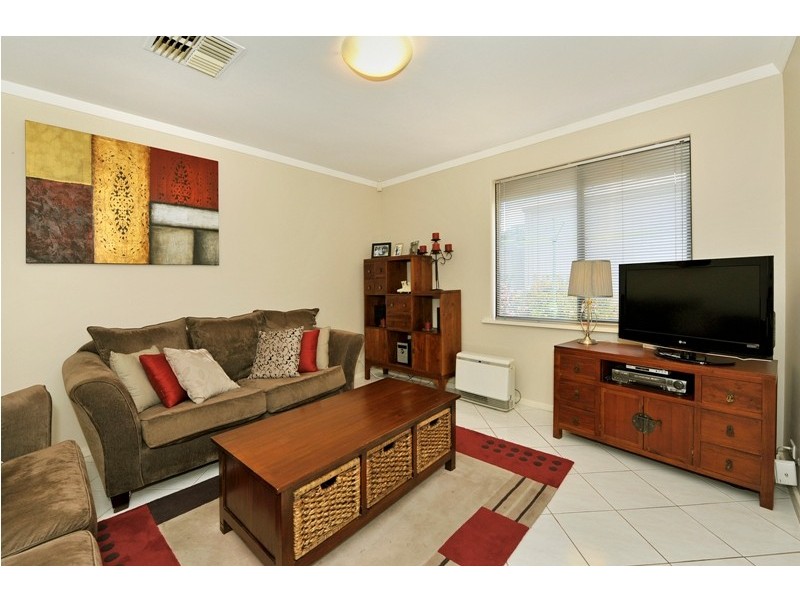 22 Hartfield Crescent, Leeming WA 6149
