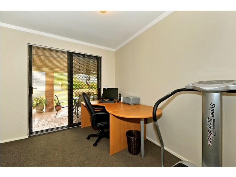 22 Hartfield Crescent, Leeming WA 6149