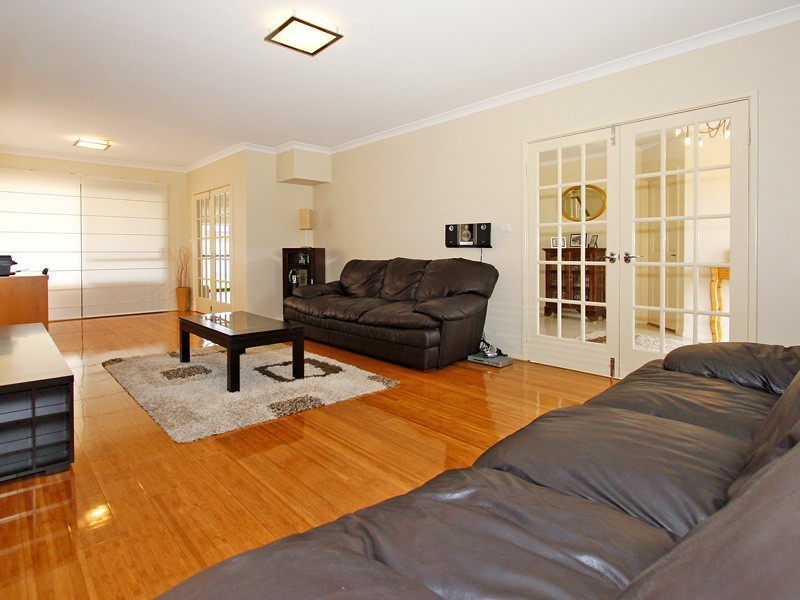 12 Azure Street, Southern River WA 6110