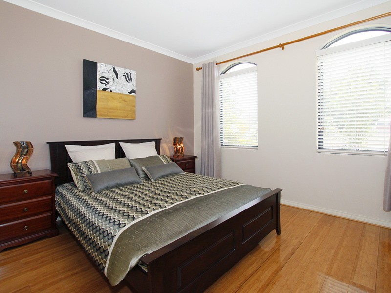 12 Azure Street, Southern River WA 6110