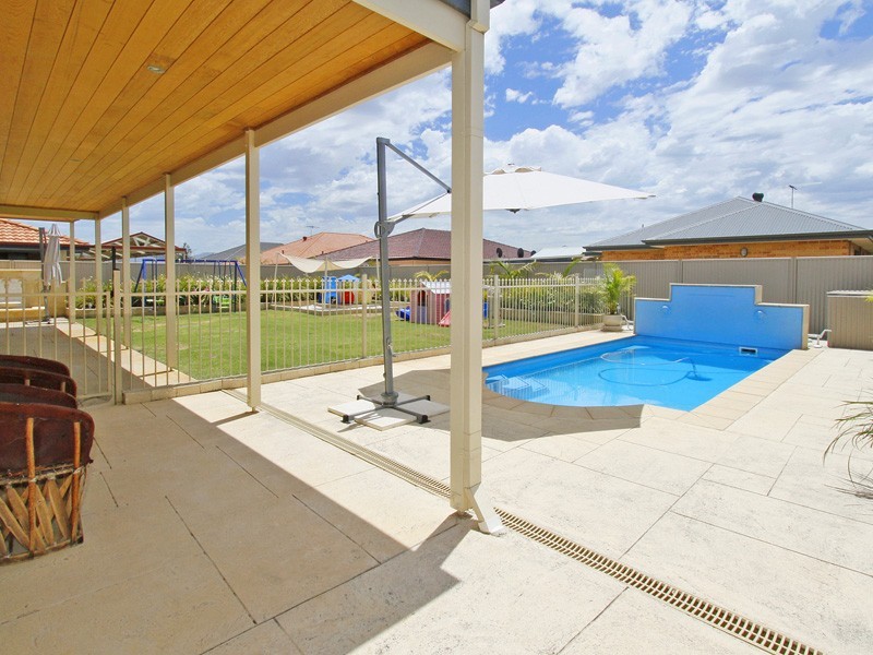 12 Azure Street, Southern River WA 6110