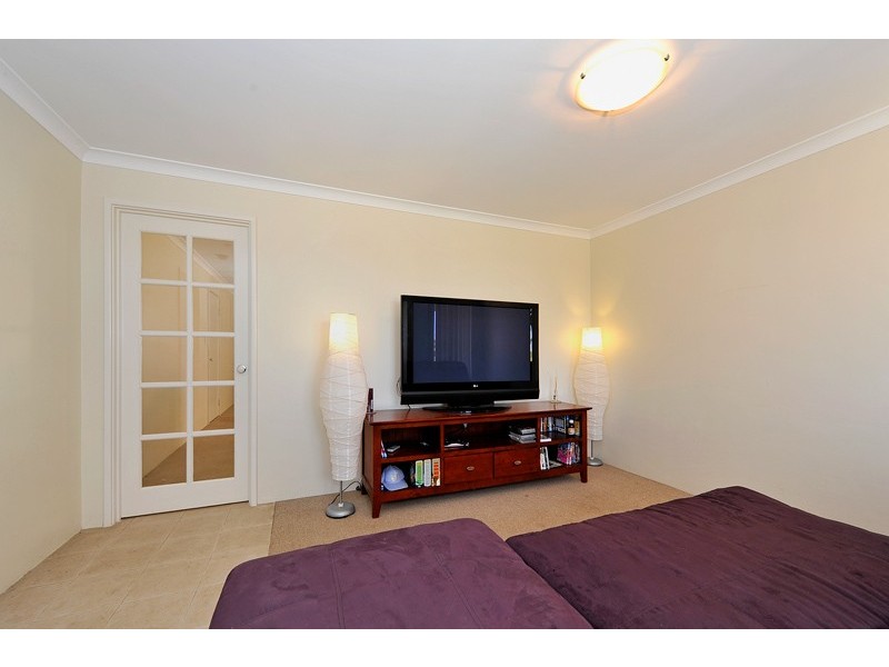 6 Sorrento Turn, Secret Harbour WA 6173