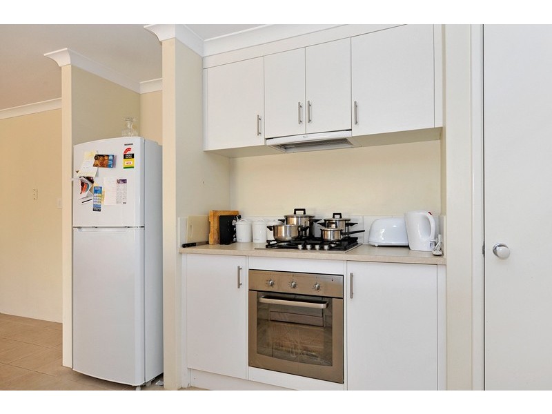 6 Sorrento Turn, Secret Harbour WA 6173