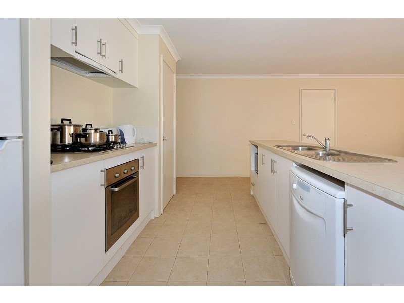 6 Sorrento Turn, Secret Harbour WA 6173