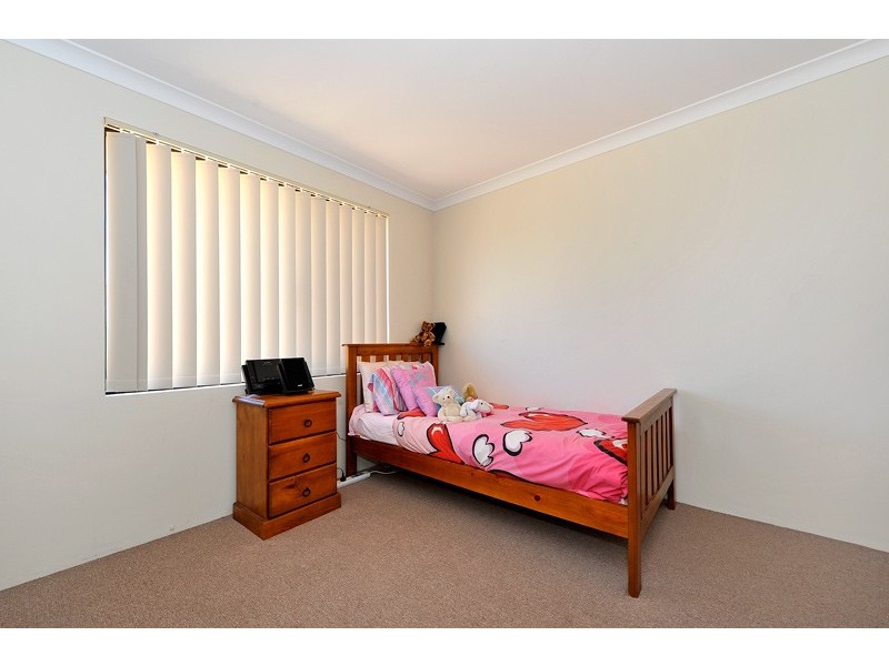 6 Sorrento Turn, Secret Harbour WA 6173