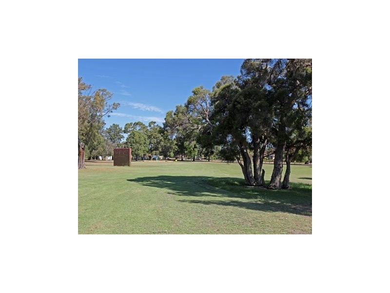 1/11A Ashington Street, Dianella WA 6059