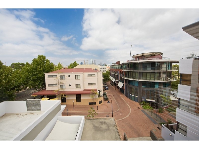 28/82 Royal Street, East Perth WA 6004