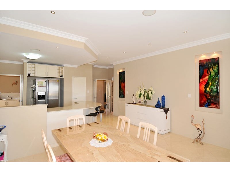 5  Carissa Turn, Halls Head WA 6210