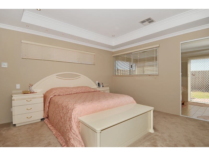 5  Carissa Turn, Halls Head WA 6210