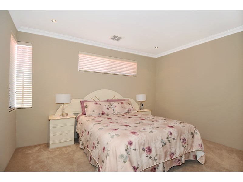 5  Carissa Turn, Halls Head WA 6210