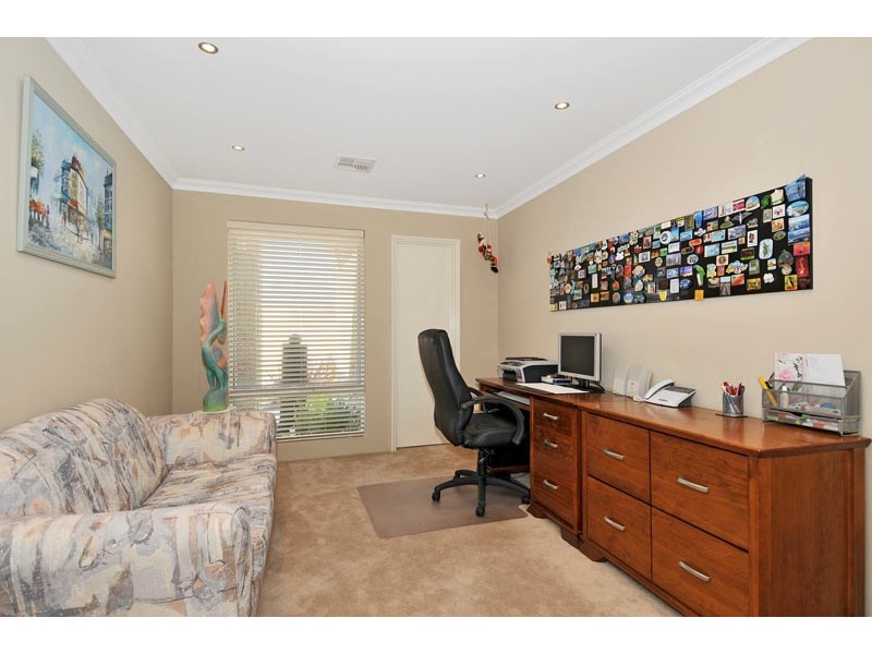 5  Carissa Turn, Halls Head WA 6210